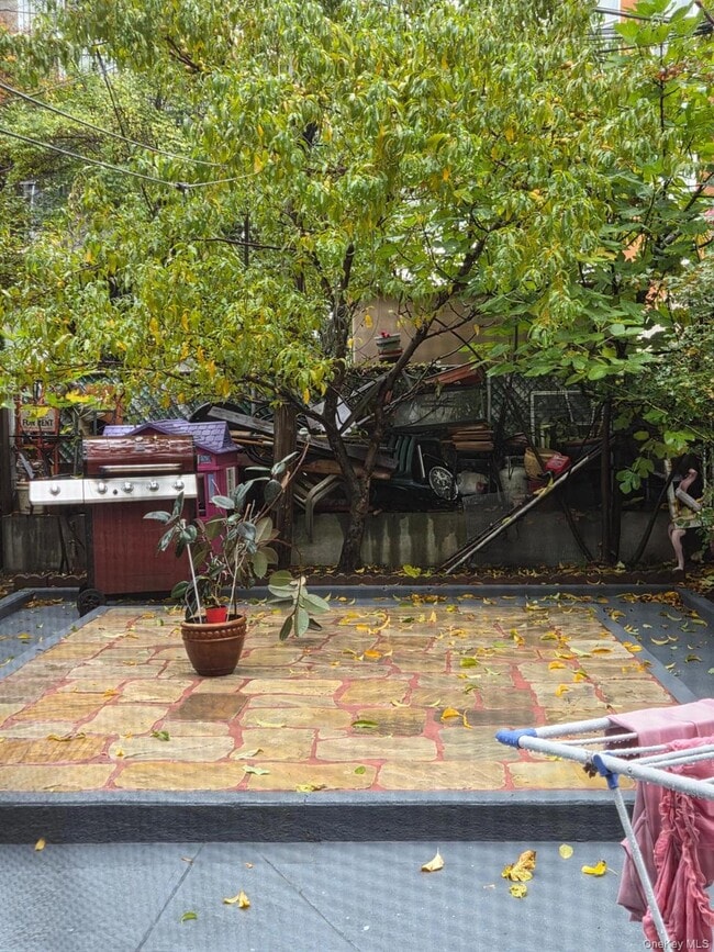 Photo - 60-71 70th St