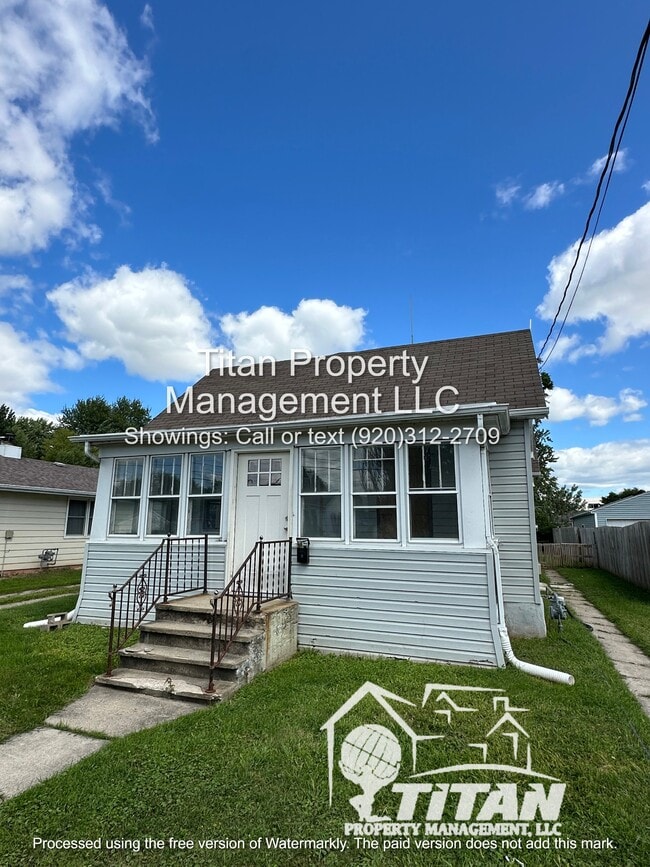Building Photo - 617 Milwaukee St Rental