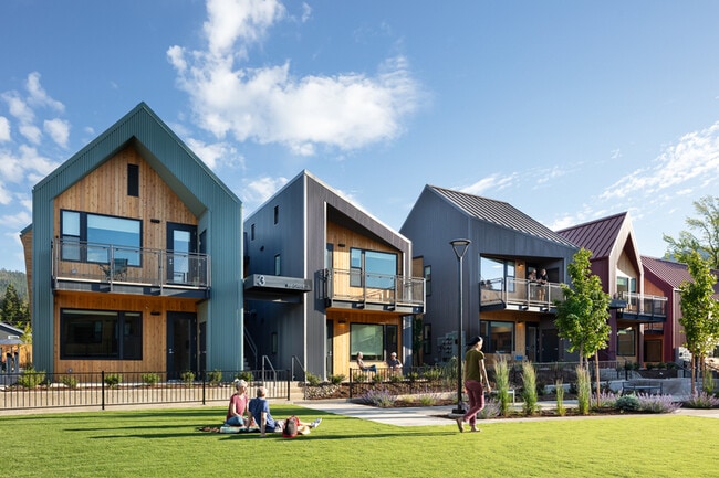 Photo - 168 Garfield St