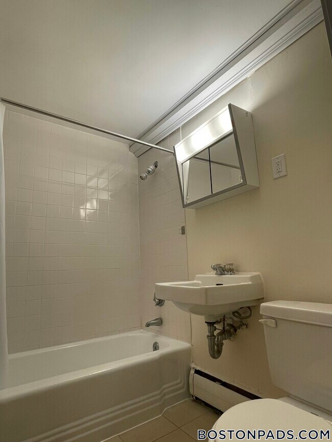 Photo - 222 Babcock St Unit 1F