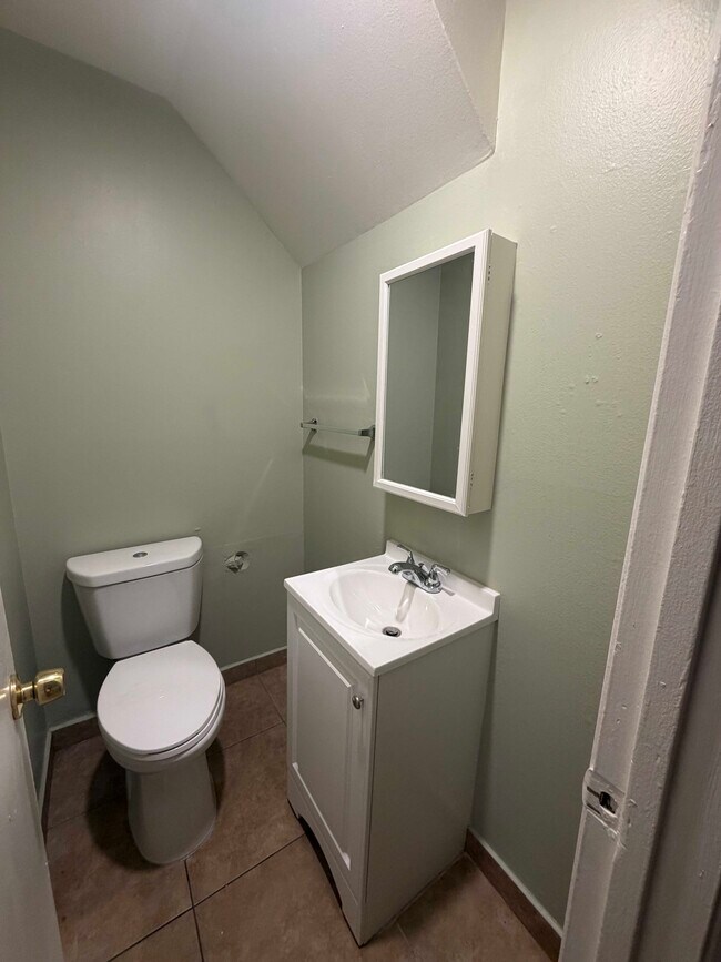 Photo - 2124 90th Ave