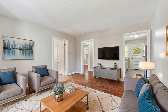 Building Photo - 1355 Ida Ave Unit A Rental