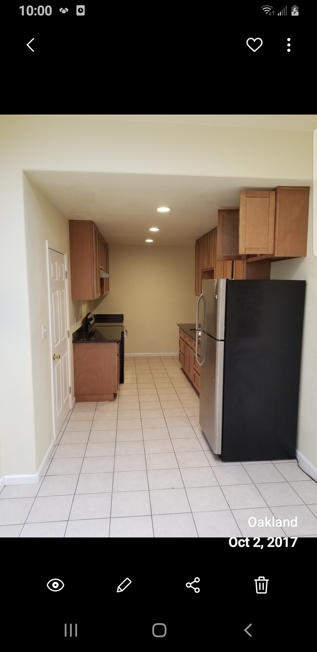 Photo - 824 Webster St