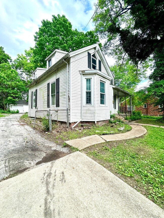 Photo - 8824 Huiskamp Ave