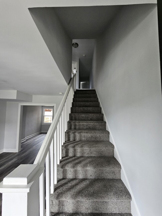 Photo - 6921 Holabird Ave