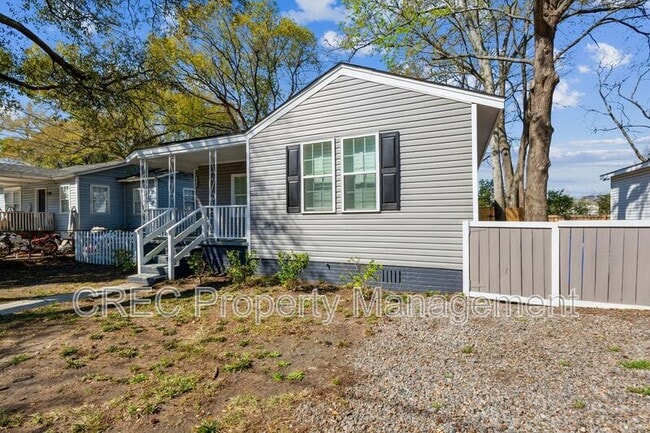 Photo - 2925 Alabama Dr