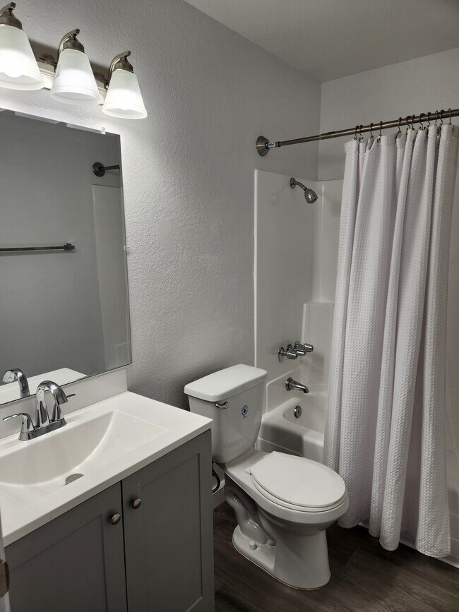 8726 Independence Ave Unit 108P