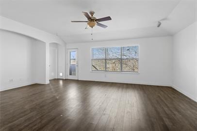 Photo - 1209 Cardinal Way