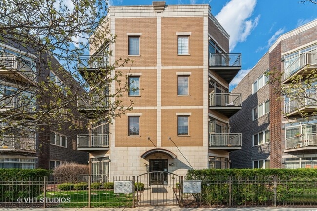 Building Photo - 7932 W Grand Ave Unit 2W Rental