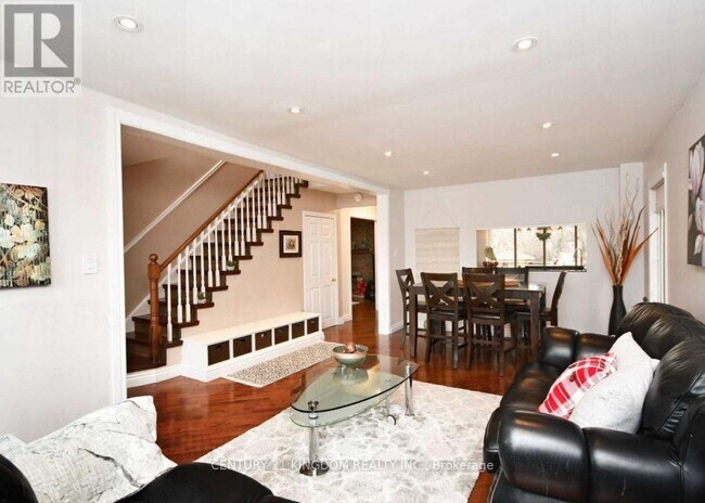 Photo - 78 Floribunda Crescent