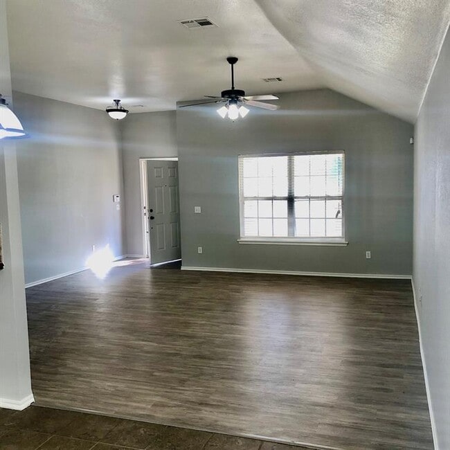 Photo - 233 Spring Creek Rd