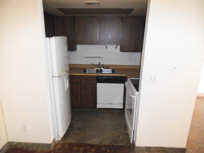 Photo - 700 W University Dr Unit 125