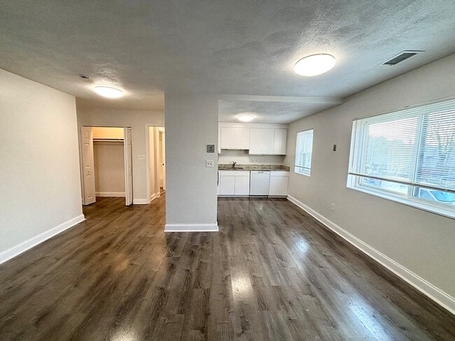 Photo - 11 Langdon St Unit 204