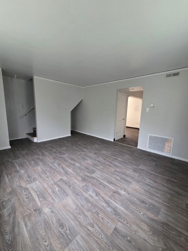 Photo - 1411 NW Carden Ave