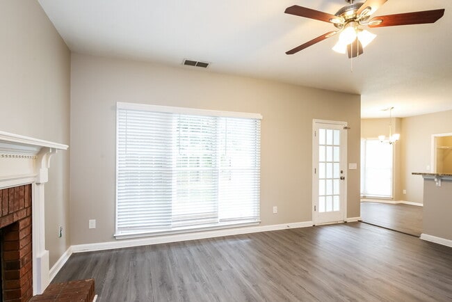 Photo - 10550 Windsor Park Dr