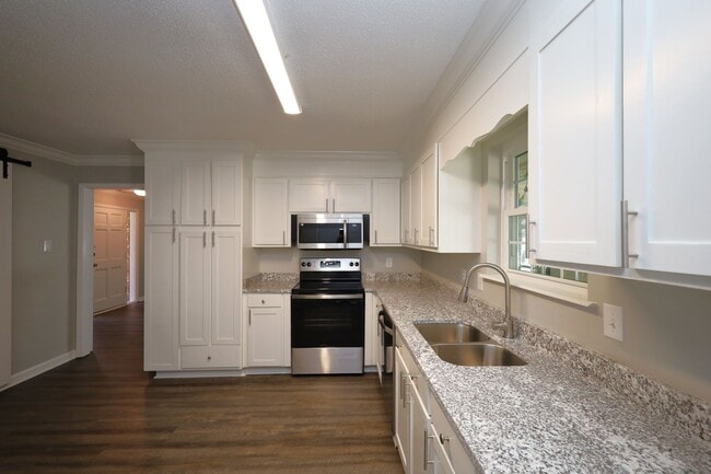 Photo - 4116 Lantern Ln