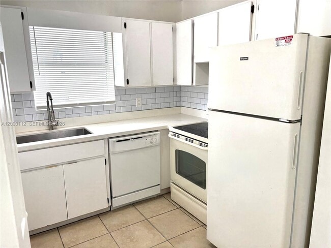 Photo - 20044 SW 87th Pl Unidad -