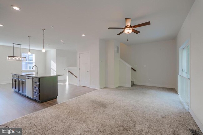 Photo - 617 Snapdragon Ct