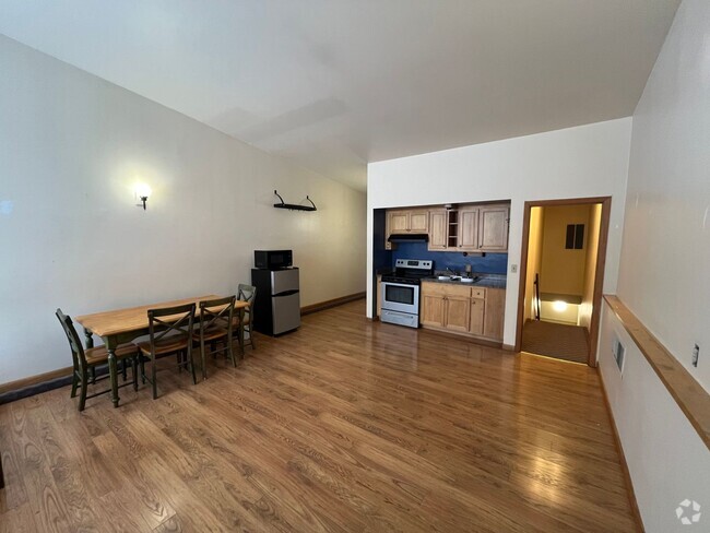 Building Photo - 157 Unit 108 - Apartment
