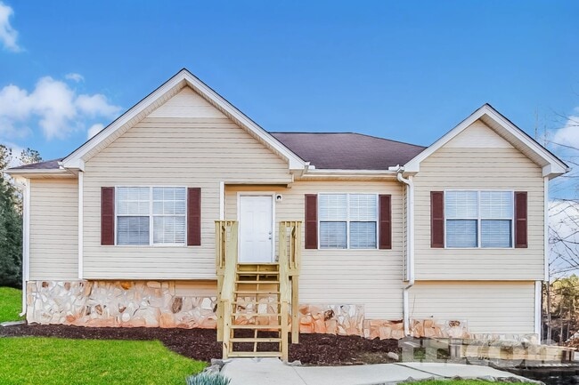 Building Photo - 132 Diamond Ct