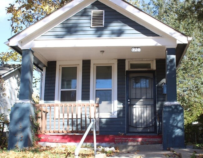 Building Photo - 920 Osage St