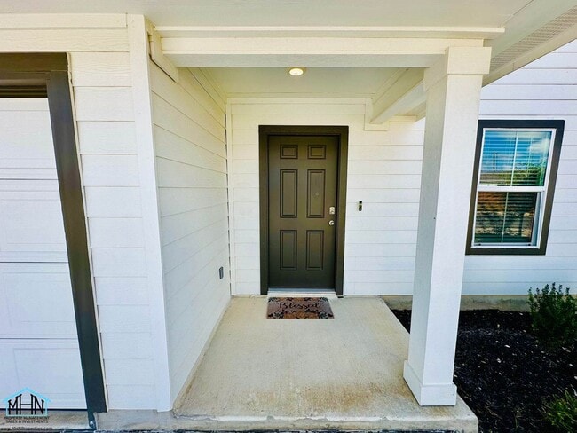 Photo - Spacious 4 Bed, 2.5 Bath Two-Story Home, 1...