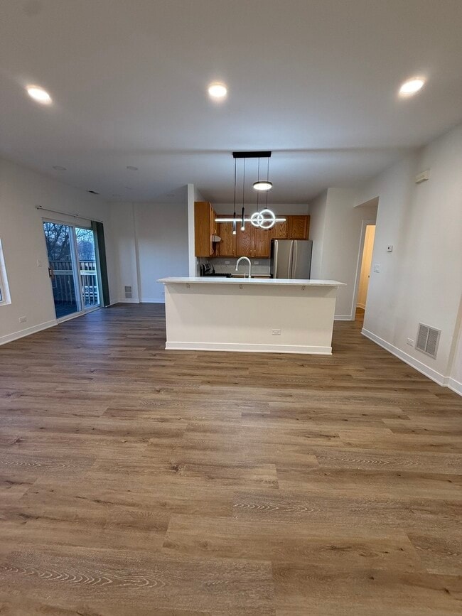 Photo - 16212 Golf View Dr