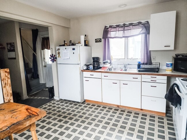 Photo - 29 Railroad St Unit 2