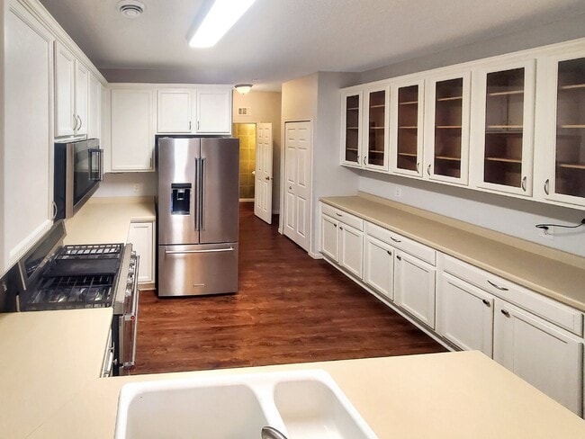Photo - 3BR 2BA End unit Townhome in Stillwater - ...