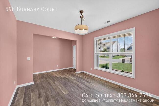 Photo - 598 Burnaby Ct