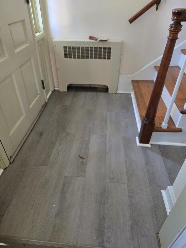 Entrada compartida - 415 S Washington St Unidad A