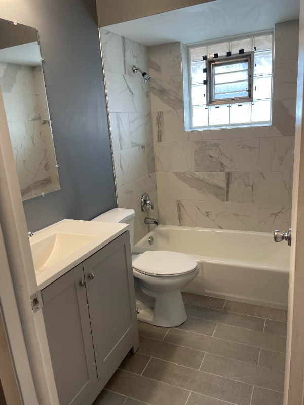 Photo - 1612 Memorial Dr Unit 2