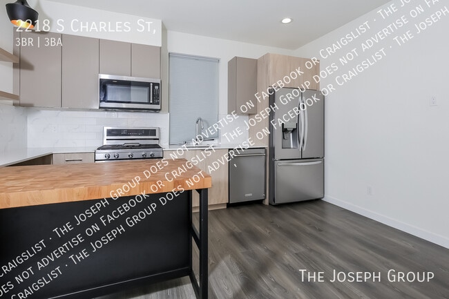 Photo - 2218 S Charles St