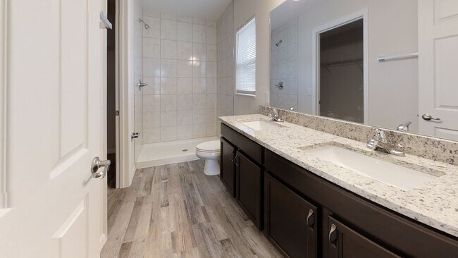 Photo - 2073 Wonderwin St