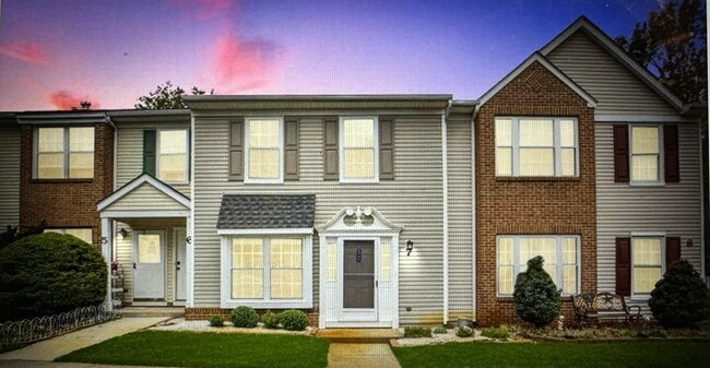 Photo - 27 Haverford Ct Townhome