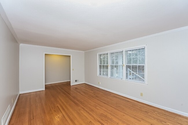 Photo - 502 Old Saybrook Dr