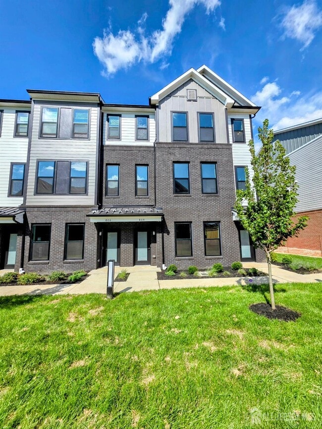 Photo - 804 Sadie Cir Townhome