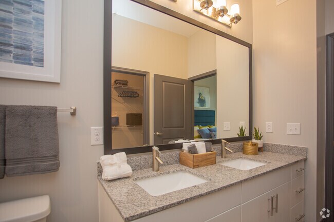 2BR, 2BA - 1050SF - B1.1 Model - Westhouse Flats