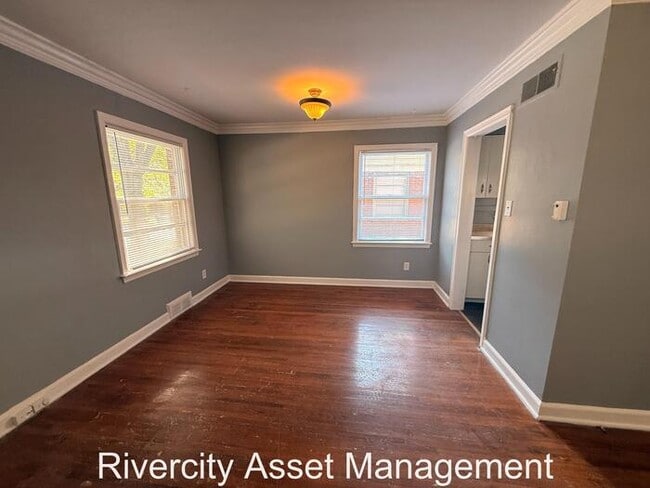 Photo - DUPLEX WITH NICE AMENTIES!!!! Section 8 We...