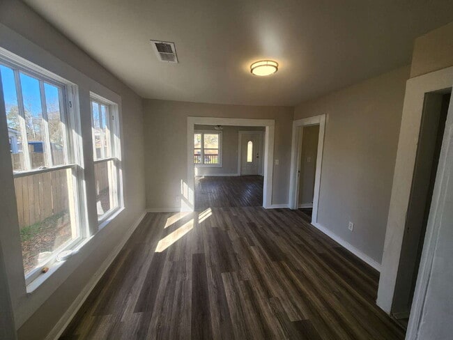 Photo - Total-Privacy Property: 3 Bedroom with Big Backyard