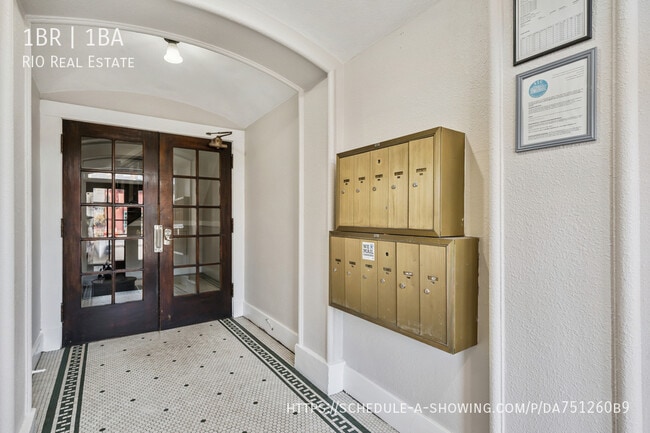 Photo - 718 N Grant St Unit 3