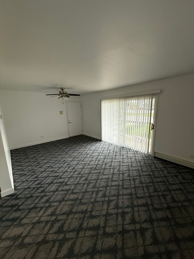 Photo - 9220 S Kilbourn Ave Unidad 1S