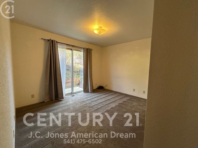 Photo - BLLC2503.3 Unit 68B