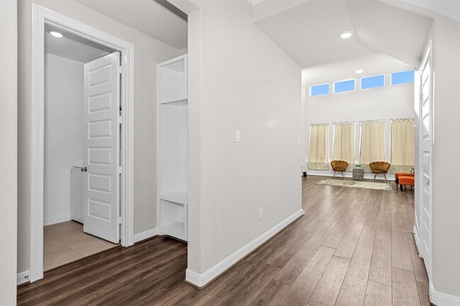 Photo - 17685 Martin Crk Ln