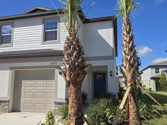 Photo - 10135 Trumpet Honeysuckle Wy