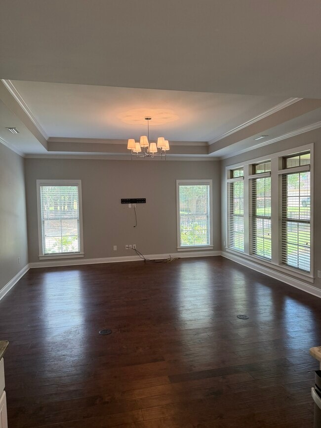 Photo - 201 Kelso Ln