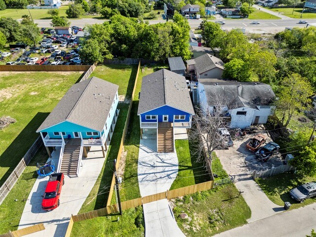 Photo - 4620 N Railroad Ave