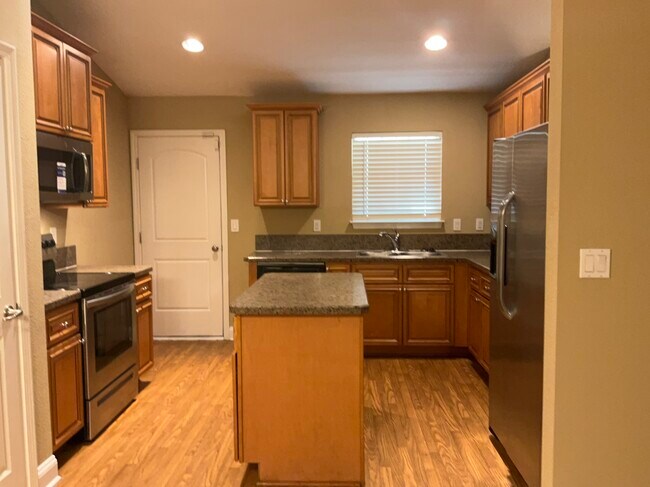 Photo - 2132 Cherokee Cove Trl