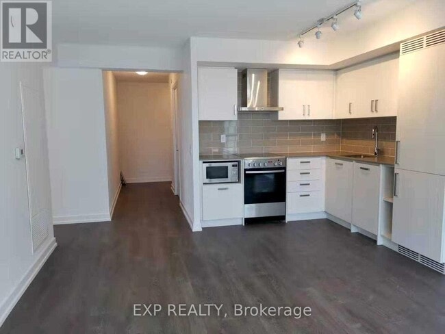 Photo - 125 Redpath Ave Unit 313