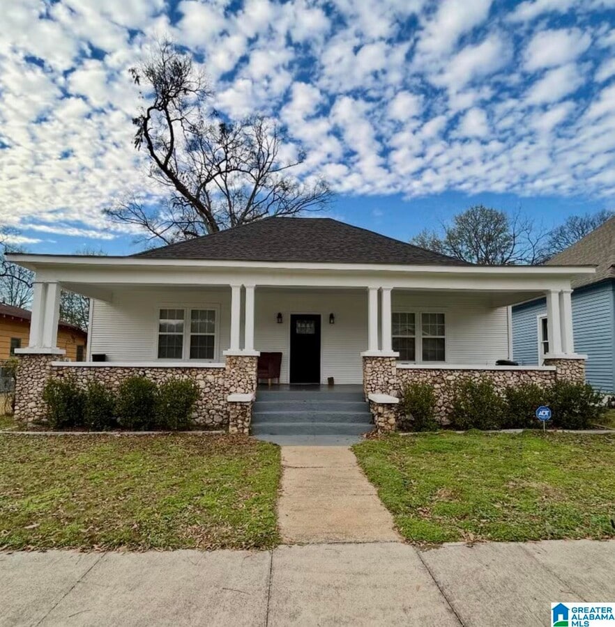 Photo - 74187418 Division Ave